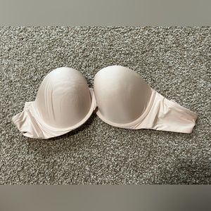 Victoria’s Secret push-up strapless bra